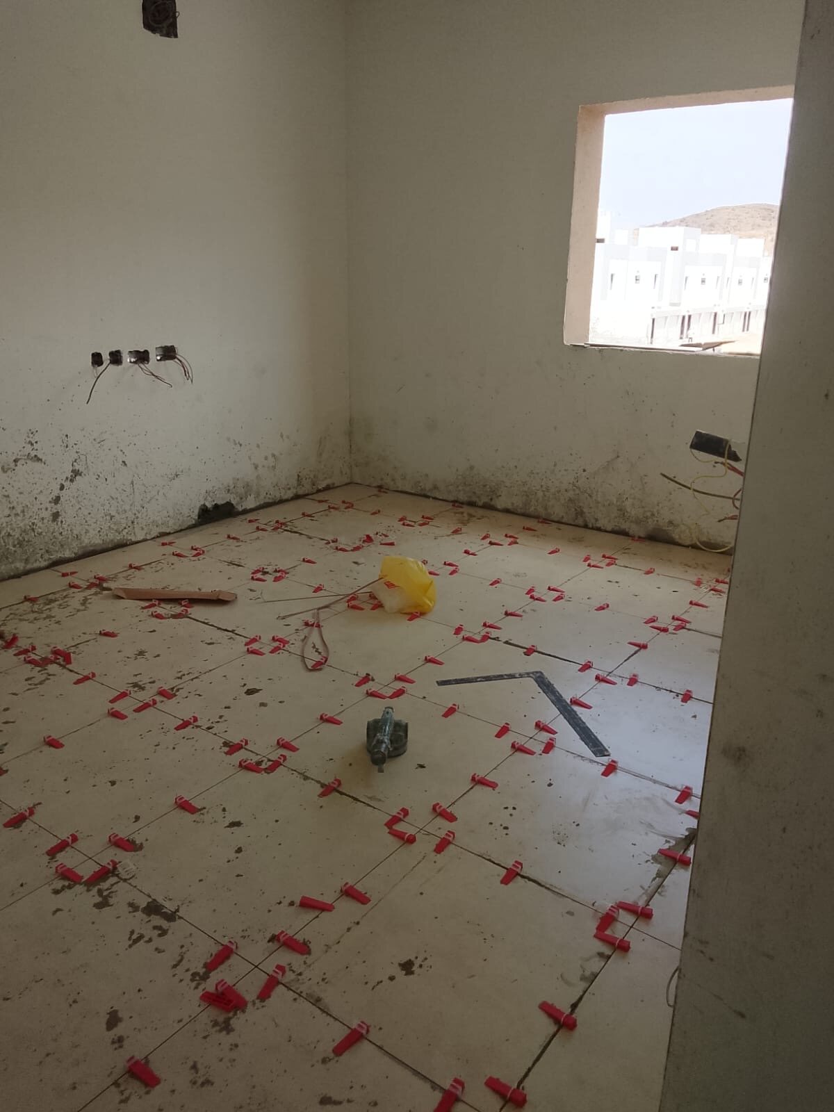 تركيب الأرضيات